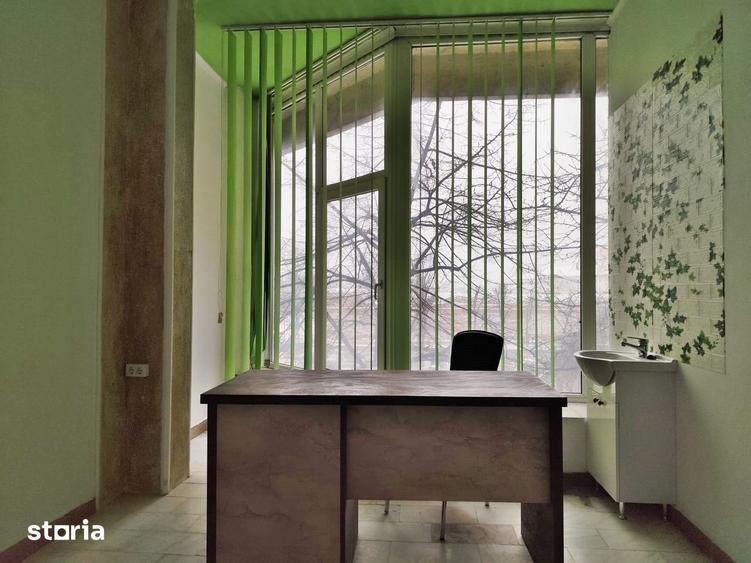 Spatiu comercial/ birouri ultracentral - Piata Gojdu, Oradea, INCHIRIE - 16