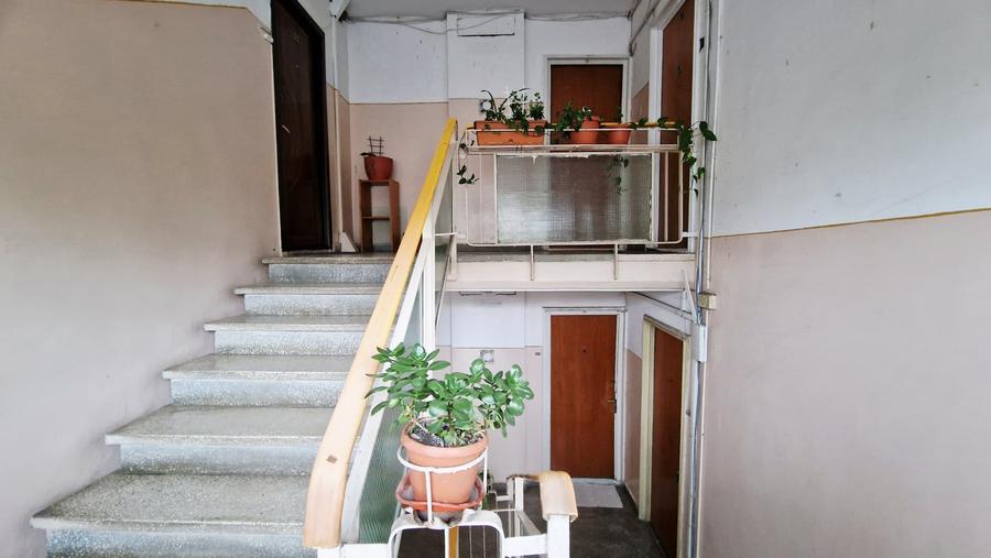 Apartament cu 2 camere decomandat, mobilat în Titan