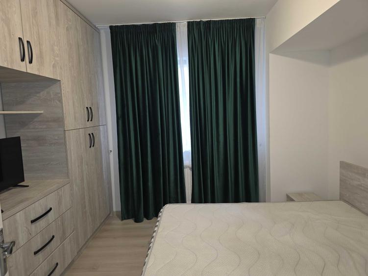 Apartament cu 2 camere decomandat în Craiovei