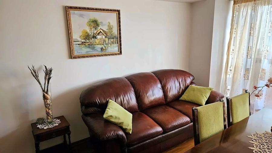 Apartament cu 3 camere decomandat în Colentina