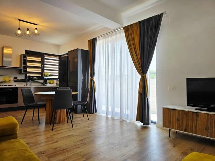 Casă cu 4 camere cu Teren 360 Mp în Tunari