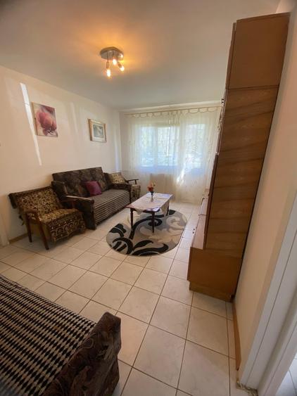 Apartament cu 2 camere semidecomandat în Narcisa
