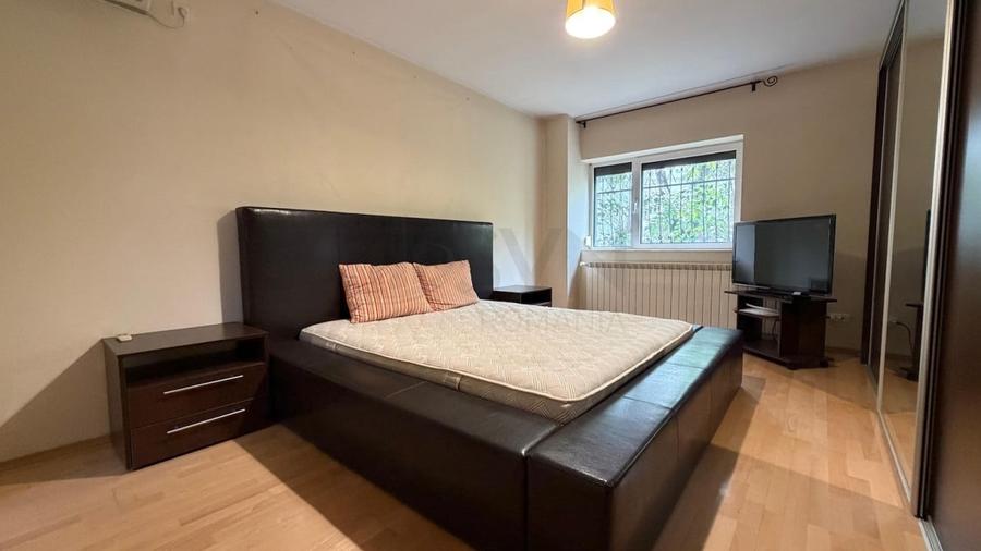 Apartament cu 4 camere decomandat, mobilat în Herăstrău
