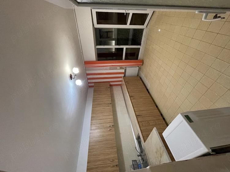 Garsonieră decomandată în E3