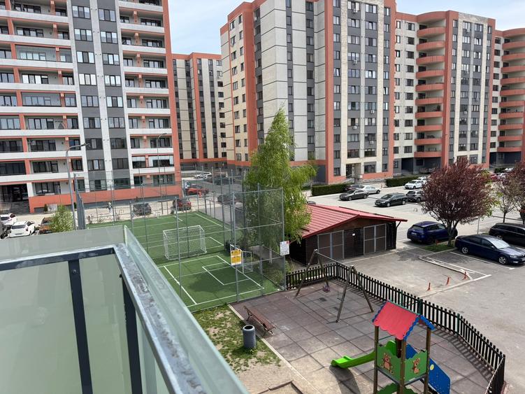 Vanzare apartament 2 camere in Tractorul zona Coresi - 11