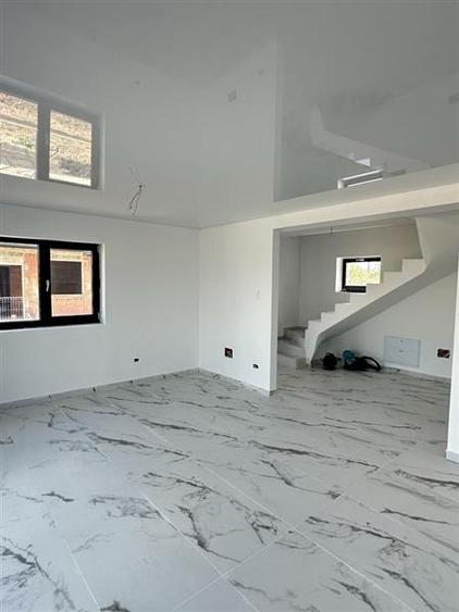 Casă cu 3 camere cu Teren 220 Mp în Dărăști-Ilfov
