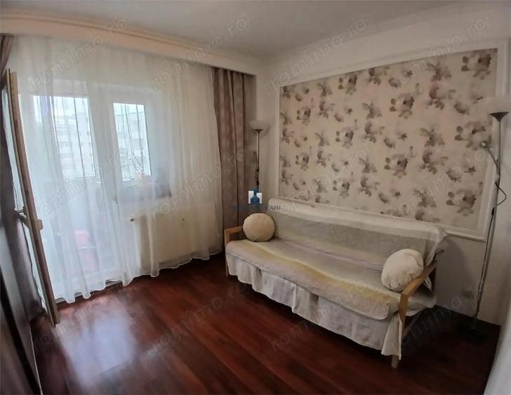 Apartament cu 4 camere decomandat în Apărătorii Patriei