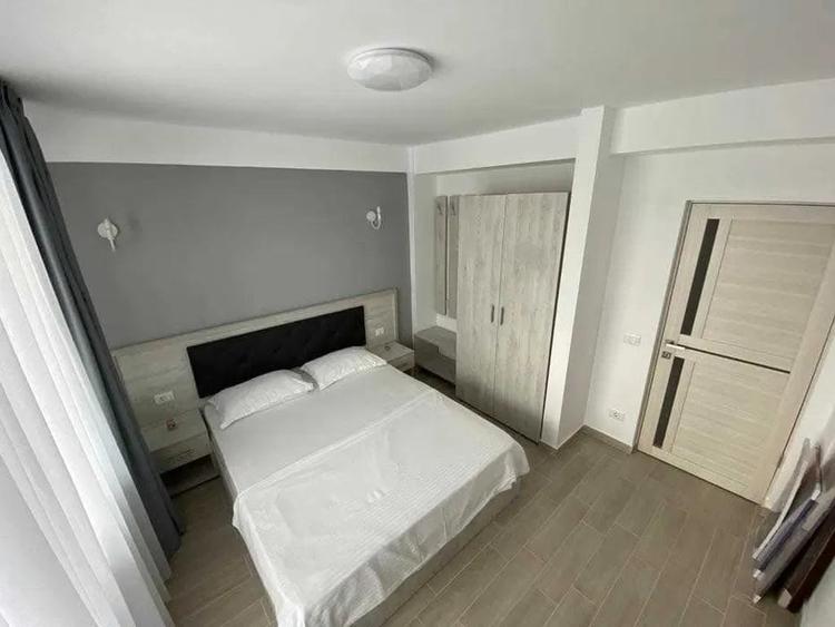 Apartament cu 3 camere nedecomandat, mobilat în Năvodari