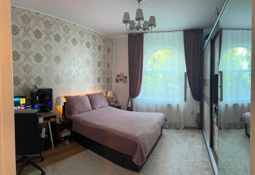 Casă cu 3 camere în Iancului