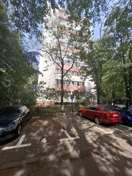 Apartament cu 2 camere decomandat, mobilat în Basarabia