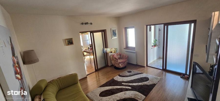 Casă cu 3 camere decomandat cu Teren 179 Mp în Coiciu