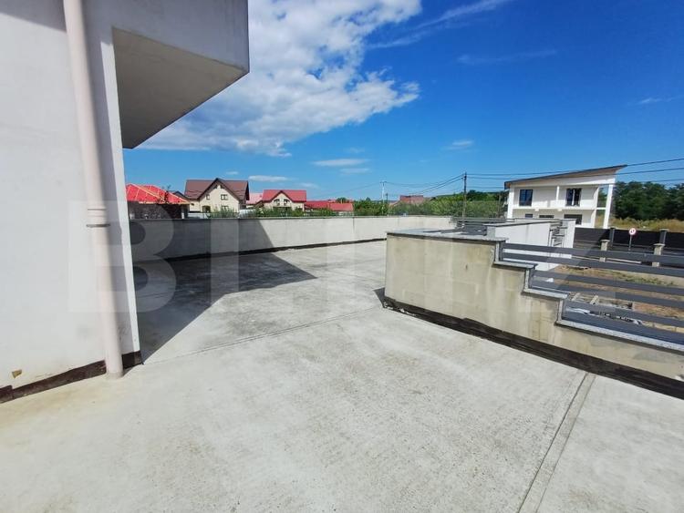 Casă individuală cu 5 camere cu Canalizare în Nord