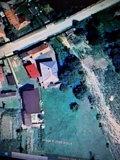 Casă cu 4 camere în Bârsănești