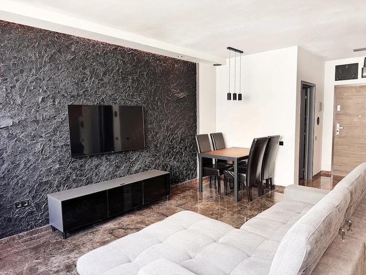 Apartament cu 3 camere decomandat în Nord