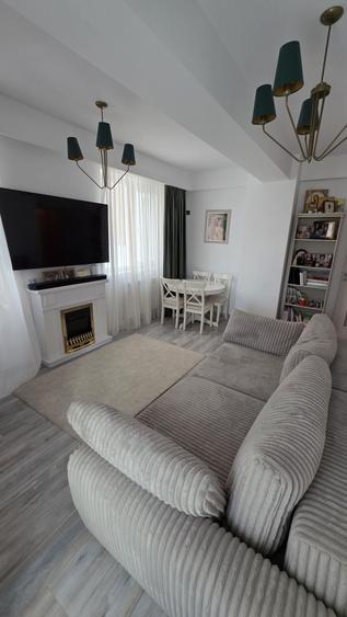 Apartament cu 2 camere decomandat în Central