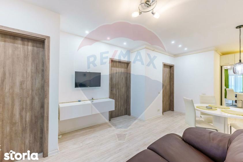 Apartament cu 2 camere semidecomandat, mobilat în Central