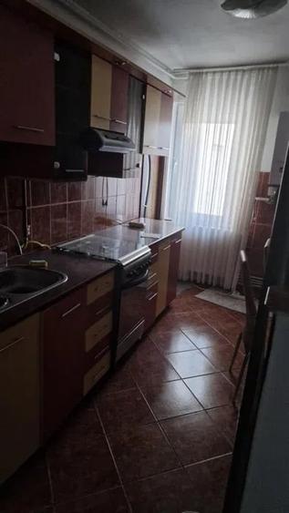 Apartament cu 4 camere decomandat în Sângeorgiu de Mureș