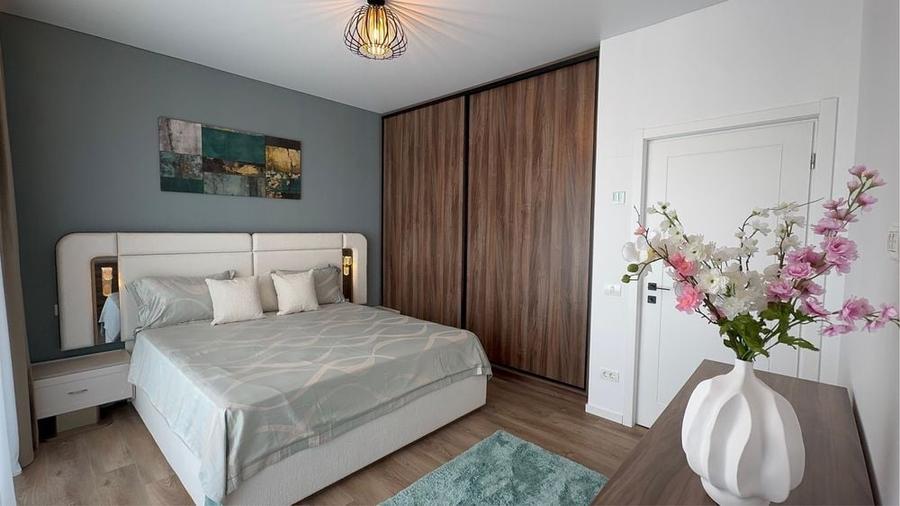 Casă cu 4 camere cu Teren 200 Mp în Central