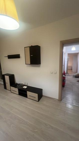 Apartament cu 2 camere decomandat în Eroii Revoluției