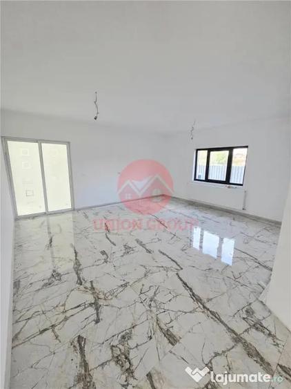 Casă cu 3 camere cu Teren 411 Mp în Valu lui Traian