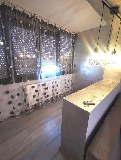 Apartament cu 2 camere decomandat în Micro 21