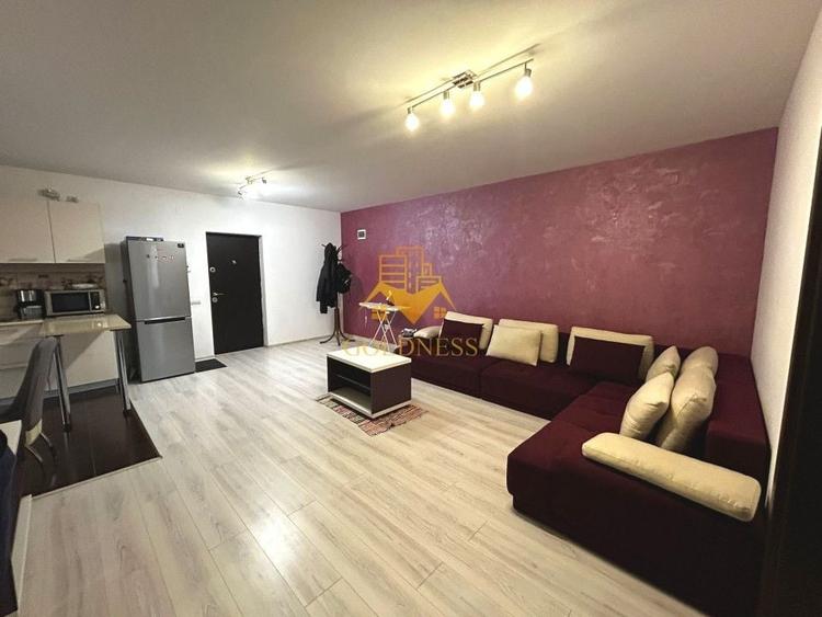 Apartament cu 3 camere semidecomandat, mobilat în Florești — fotografia 1
