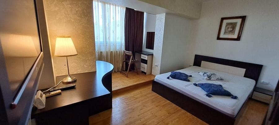 Apartament cu 2 camere semidecomandat, mobilat în Nicolina