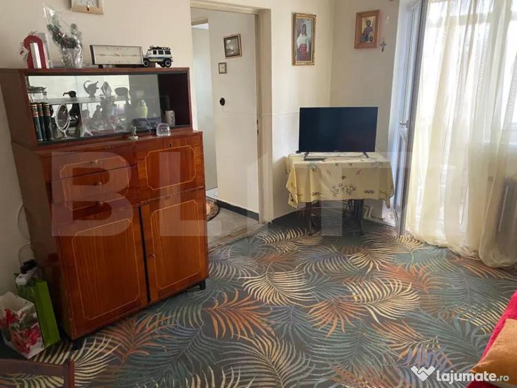 Apartament cu 3 camere semidecomandat în Central