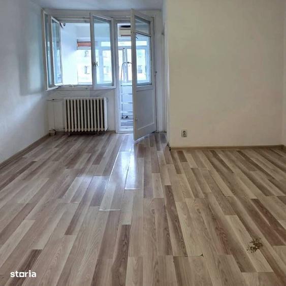 Garsonieră semidecomandată în Veteranilor
