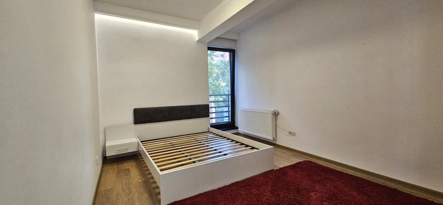Apartament cu 2 camere semidecomandat, mobilat în Ștefan cel Mare