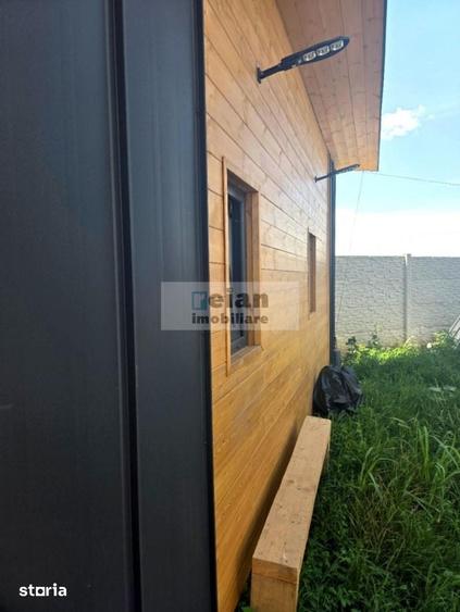 Casă cu 8 camere cu Teren 967 Mp în Gruiu