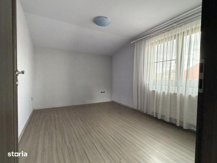 Apartament cu 3 camere în Între Lacuri