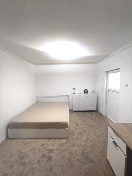 Apartament cu 2 camere semidecomandat în Rahova