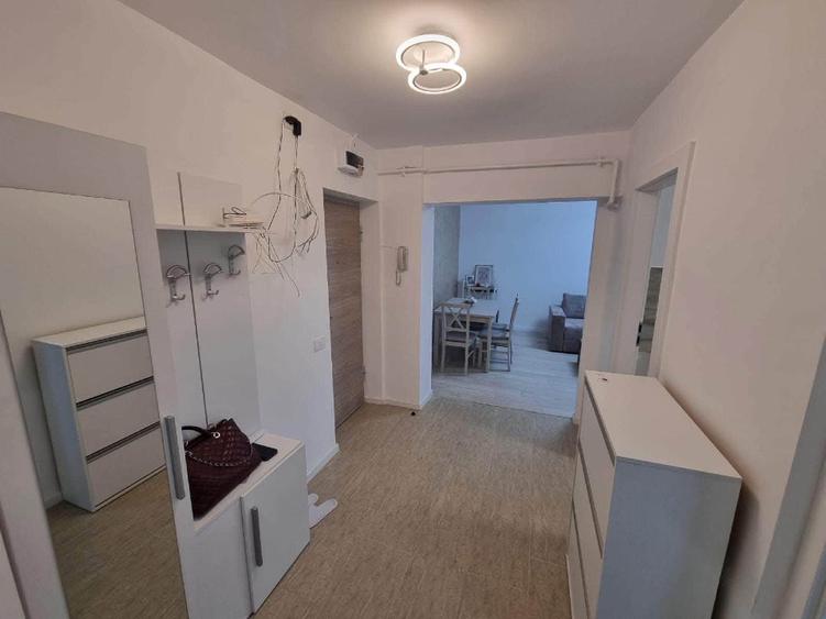 Apartament 2 camere de închiriat complet renovat pe termen lung 600€ - 10