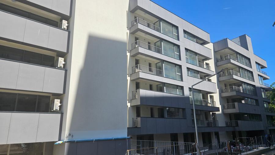 Apartament cu 2 camere decomandat în Tei