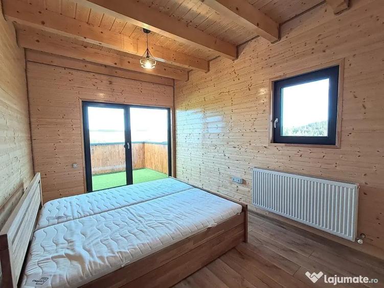 Casă cu 8 camere cu Teren 1000 Mp în Beliș