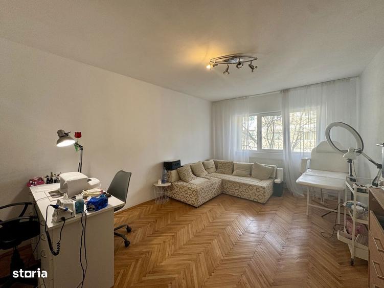 Apartament cu 3 camere decomandat, mobilat în Soarelui
