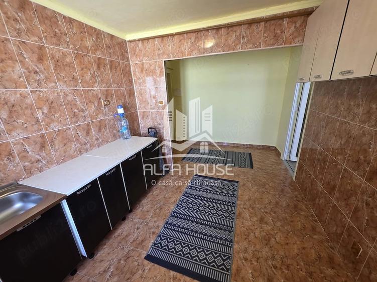 Apartament cu 2 camere semidecomandat în Govândari