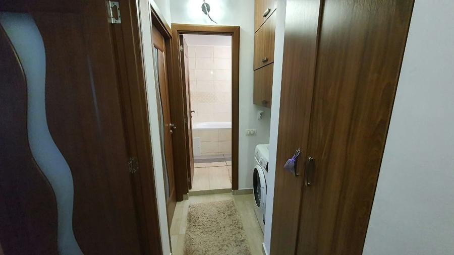 Apartament cu 3 camere decomandat în Pantelimon