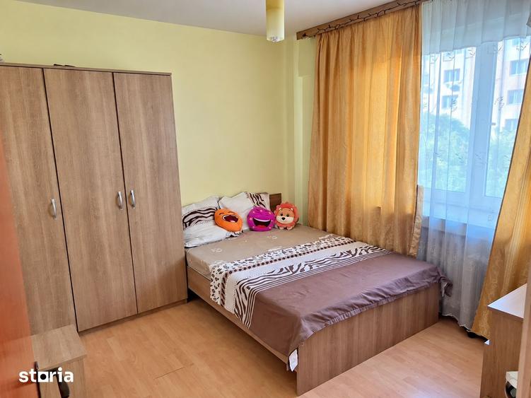 Apartament cu 3 camere decomandat, mobilat în Sălăjan