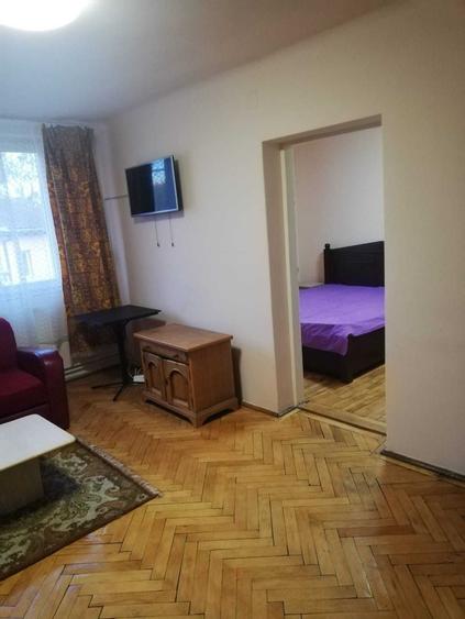 Apartament cu 2 camere semidecomandat în Spitalul Județean