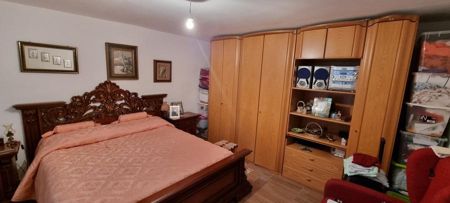 Casă individuală cu 4 camere cu Teren 1400 Mp în Cervicești