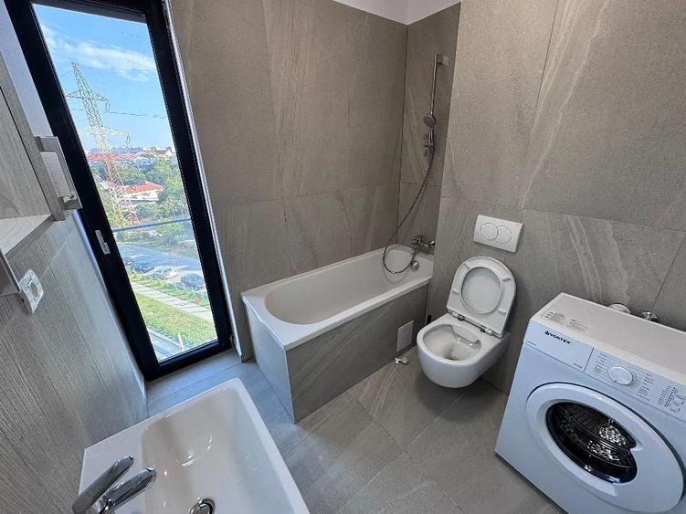 Apartament cu 2 camere decomandat în Torontalului