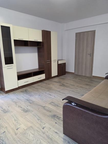 Apartament cu 2 camere, mobilat în Cug