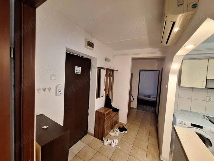 Apartament cu 2 camere decomandat în Calea București