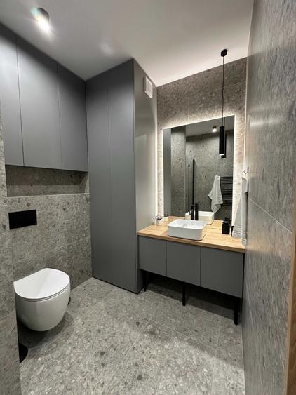 Apartament cu 2 camere decomandat în Între Lacuri