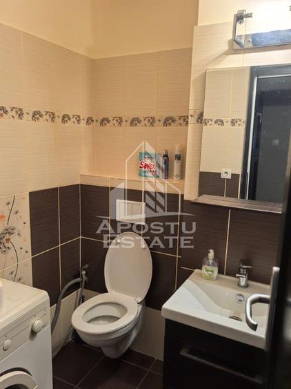 Apartament cu 3 camere decomandat, mobilat în Soarelui
