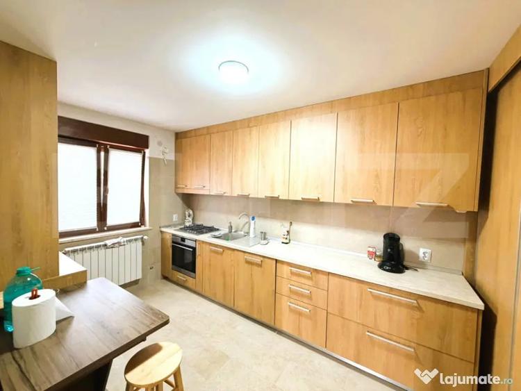 Casă cu 4 camere cu Teren 500 Mp în Central