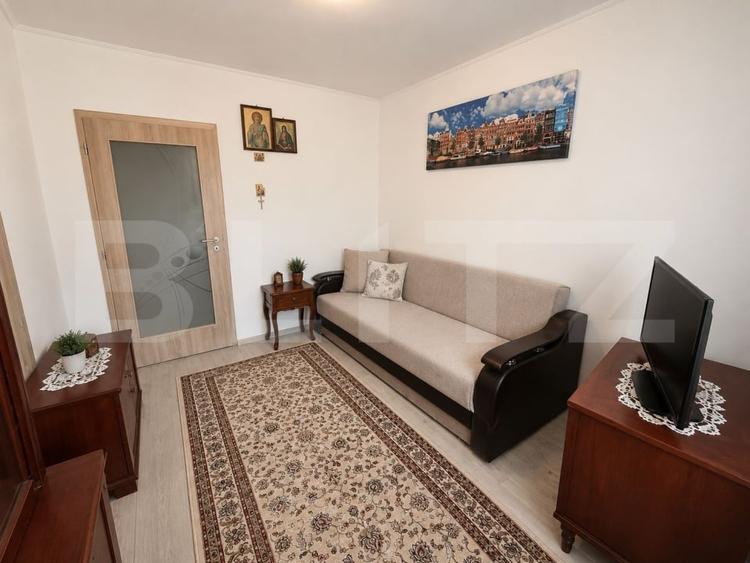Apartament de 3 camere, 71 mp, zona Nicolina 2 - 3