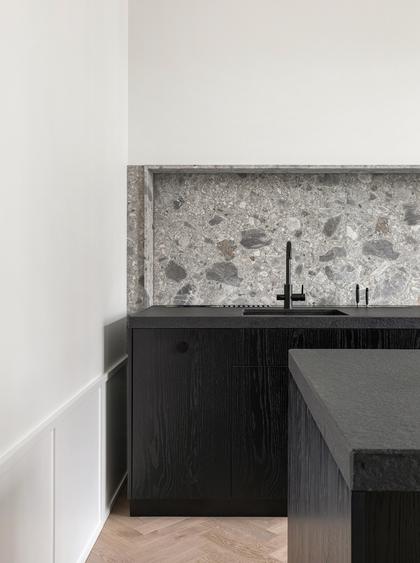 Apartament cu 4 camere în Eroii Revoluției